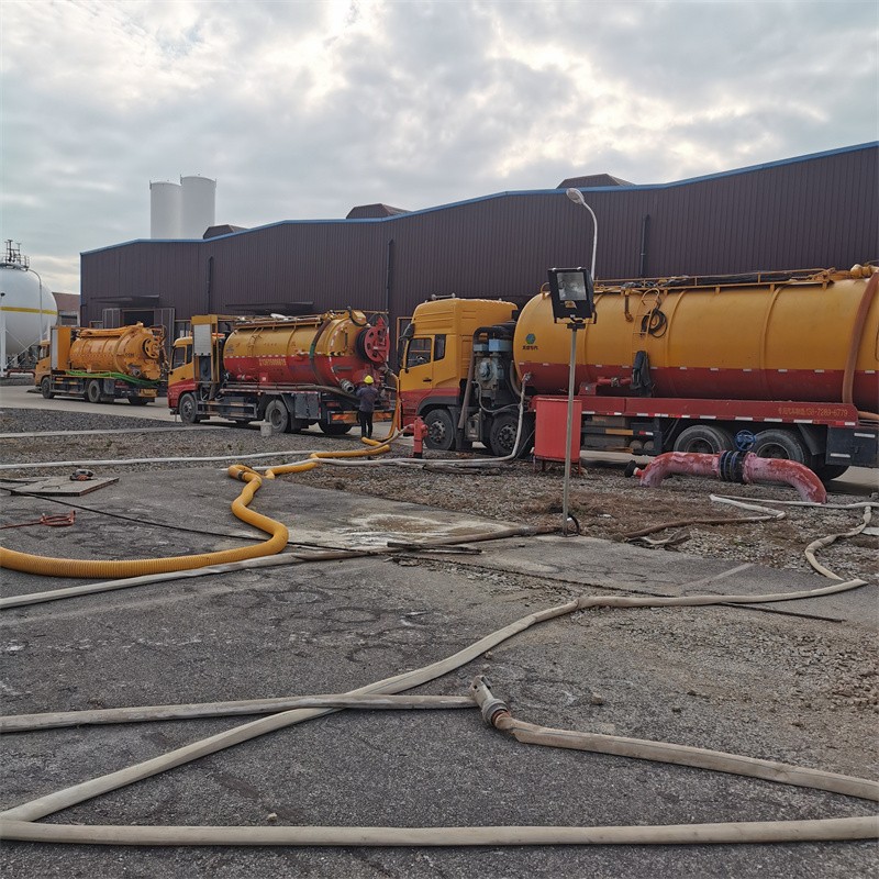 带岭污水池清理