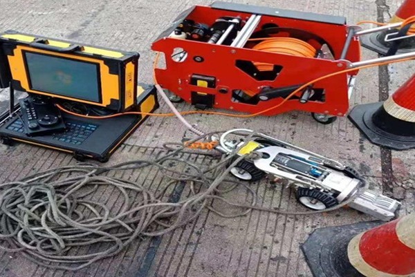 带岭CCTV管道检测机器人